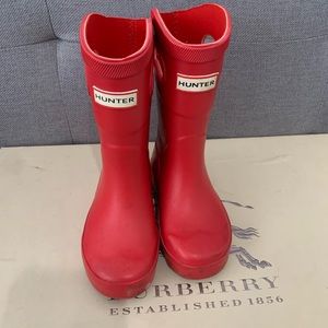 Toddler red rain boots size 7
